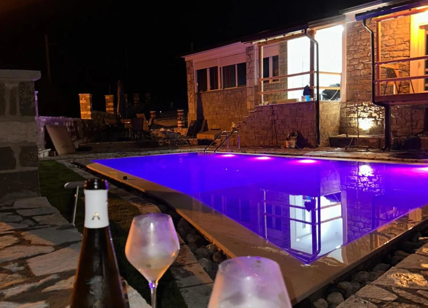 Affittacamere Hotel Mimani Stone House Roshnik