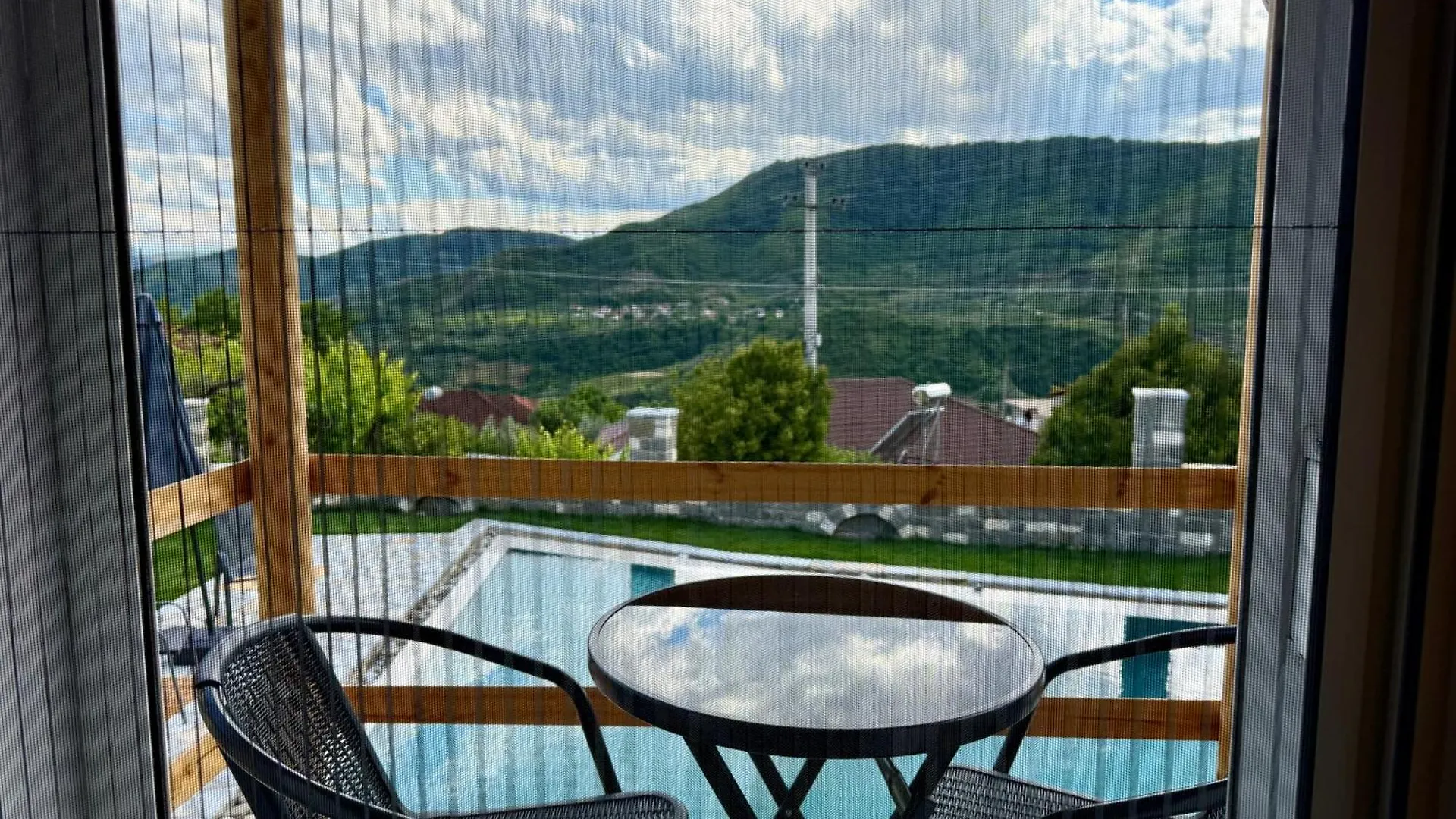 Affittacamere Hotel Mimani Stone House Roshnik