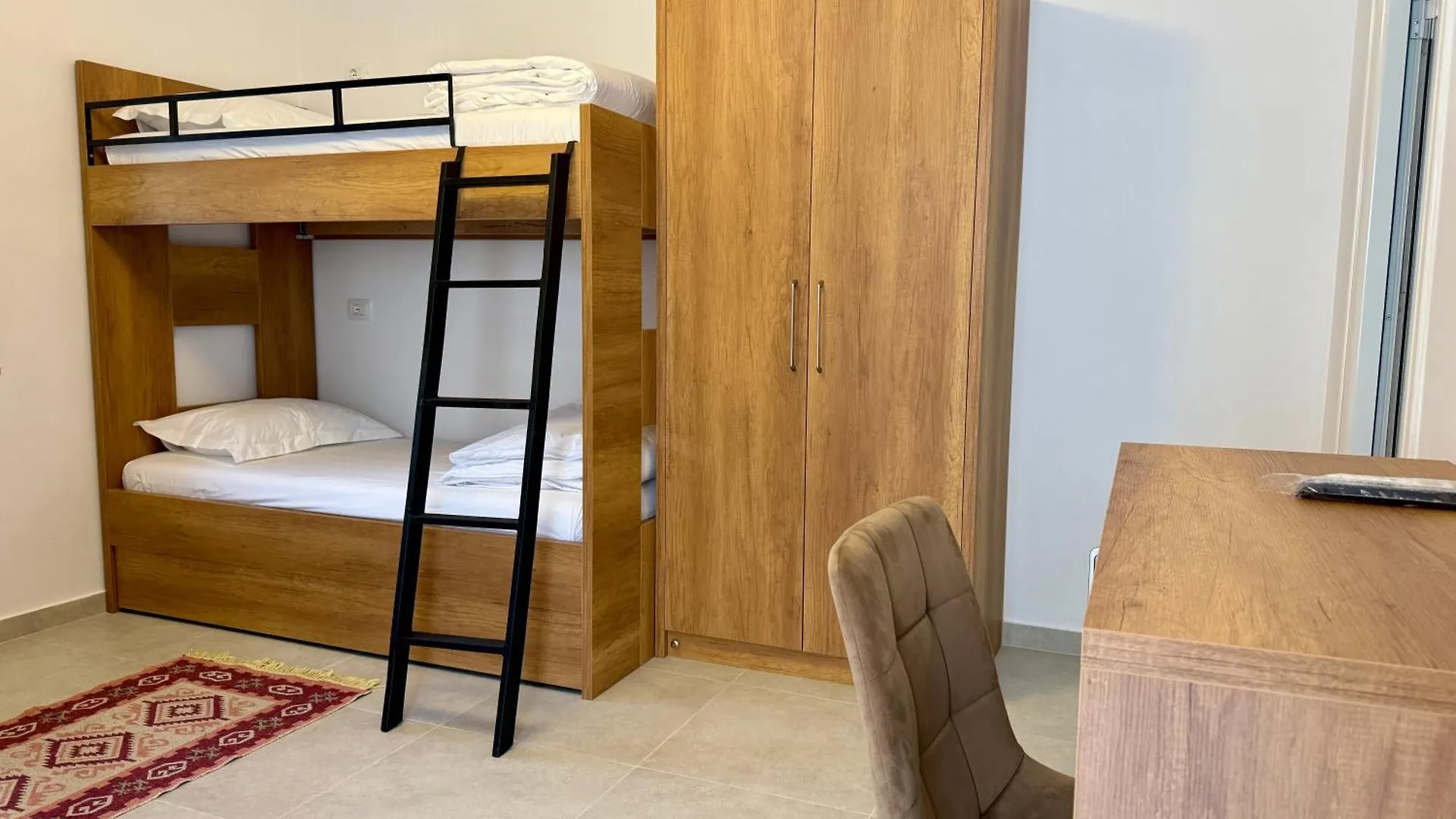 Affittacamere Hotel Mimani Stone House Roshnik